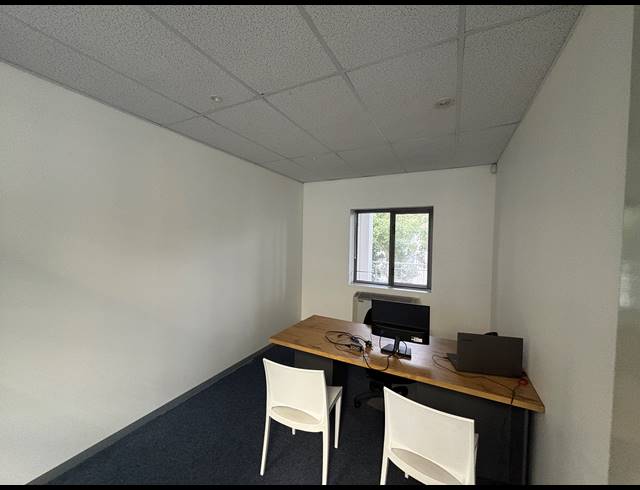 197M² OFFICE FOR SALE IN CENTURY CITY